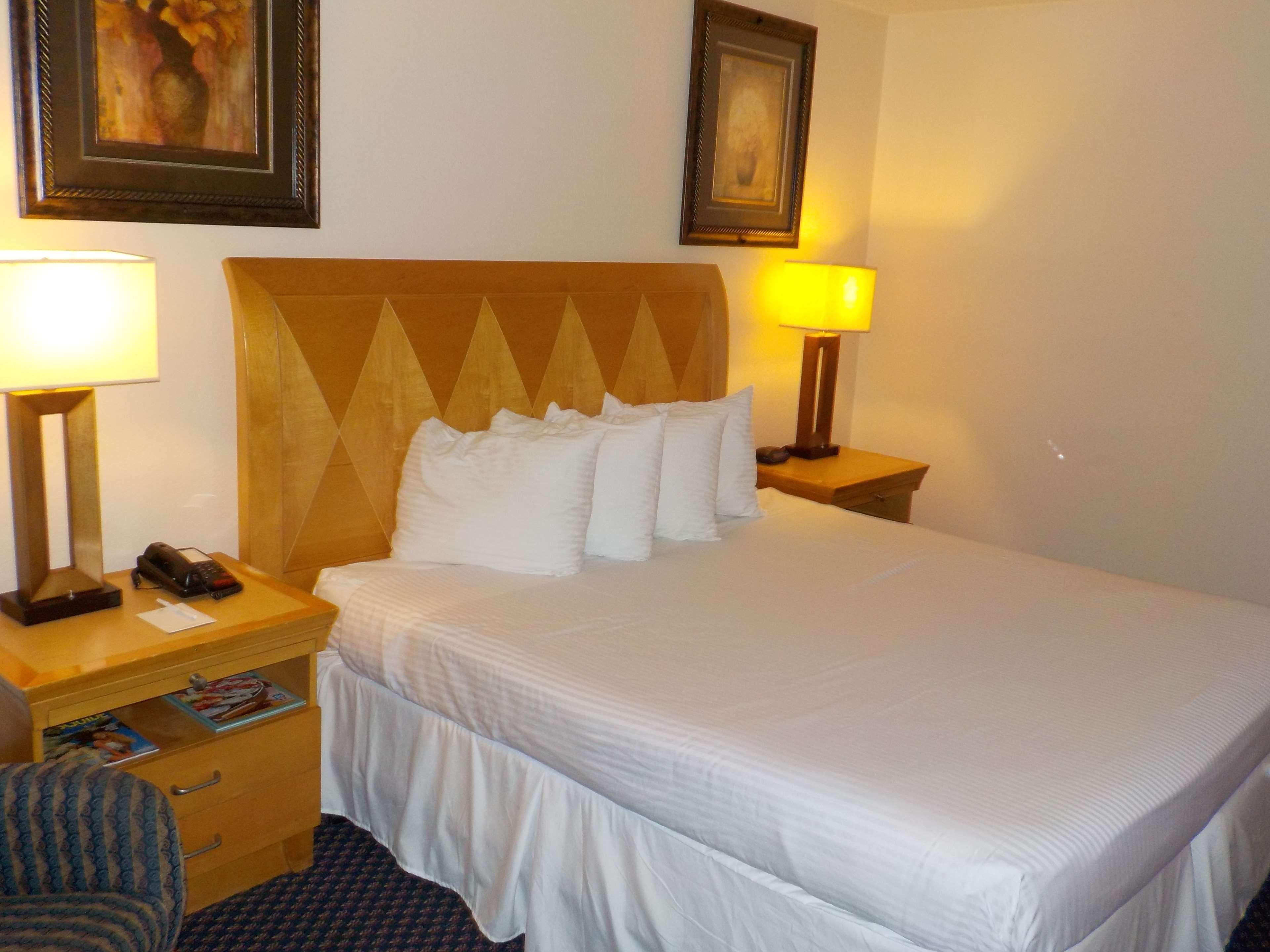 Best Western Plus Stevens County Inn Hugoton Екстер'єр фото